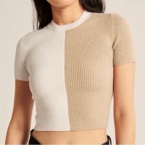 NEW | Abercrombie and Fitch | Color-block Cropped Tee | Medium